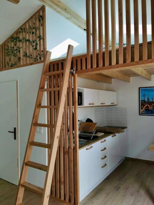 Chalet Cosy Secteur Calme Tram A 120 M Gare Aeroport Cenon Exterior foto